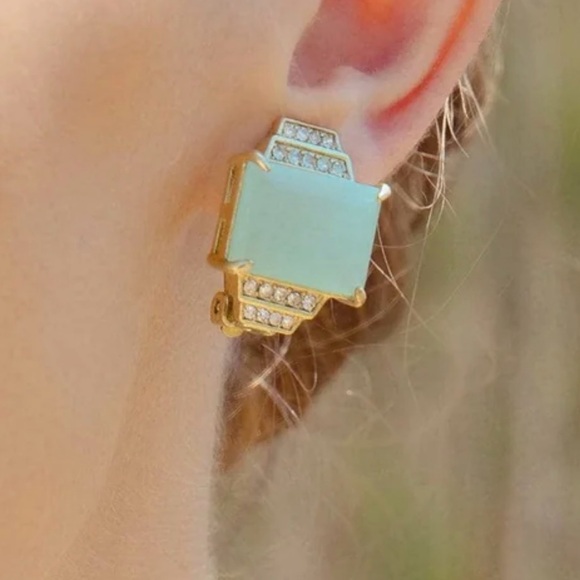 Heidi Daus OMEGA 🆕 Opaque Mint Art Deco earring in original Heidi Box - Picture 4 of 7